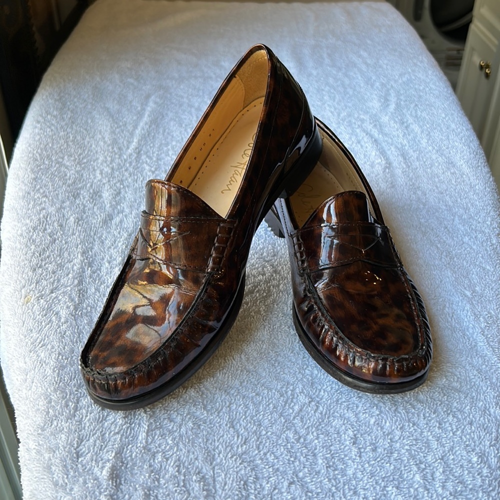 Barely worn! Cole Haan ( NIKE AIR) Penny Loafers